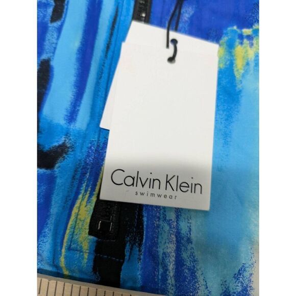 NWT Calvin Klein Partial Zip Printed Rash Guard Women's Large - Picture 9 of 9